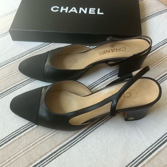 Chanel Slingbacks 39 authentic ✨✨✨ - Picture 1 of 11